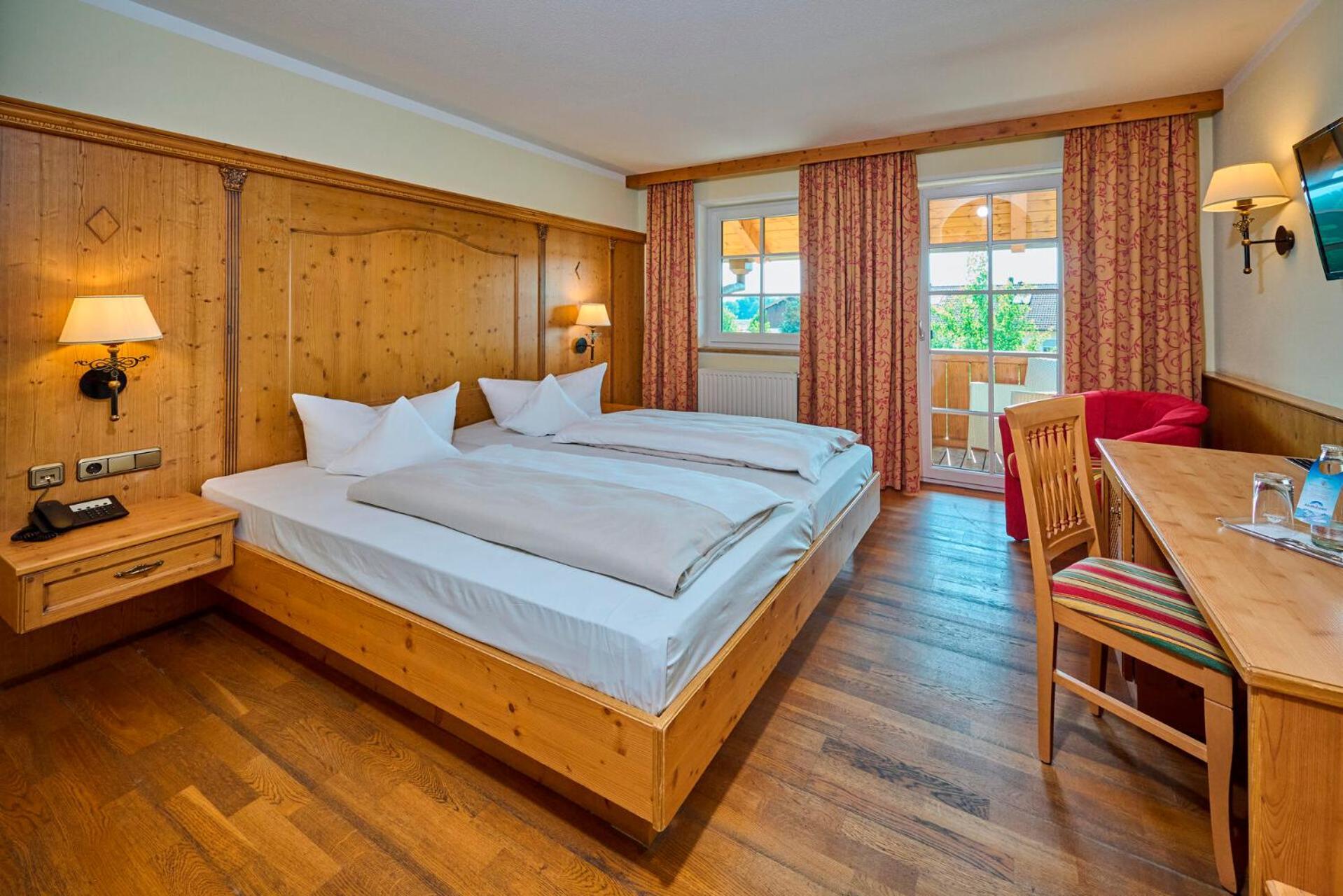 Hotel Happinger Hof Rosenheim Exterior foto